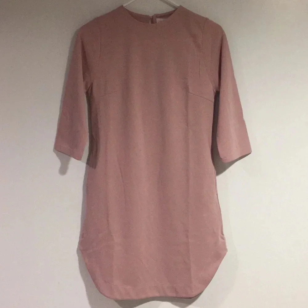 Tracy Negoshian 1/2 sleeve T-shirt Dress.